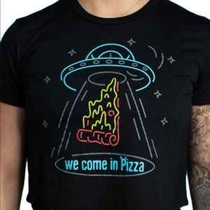 ‘Donut Abduction’ Cropped Tee